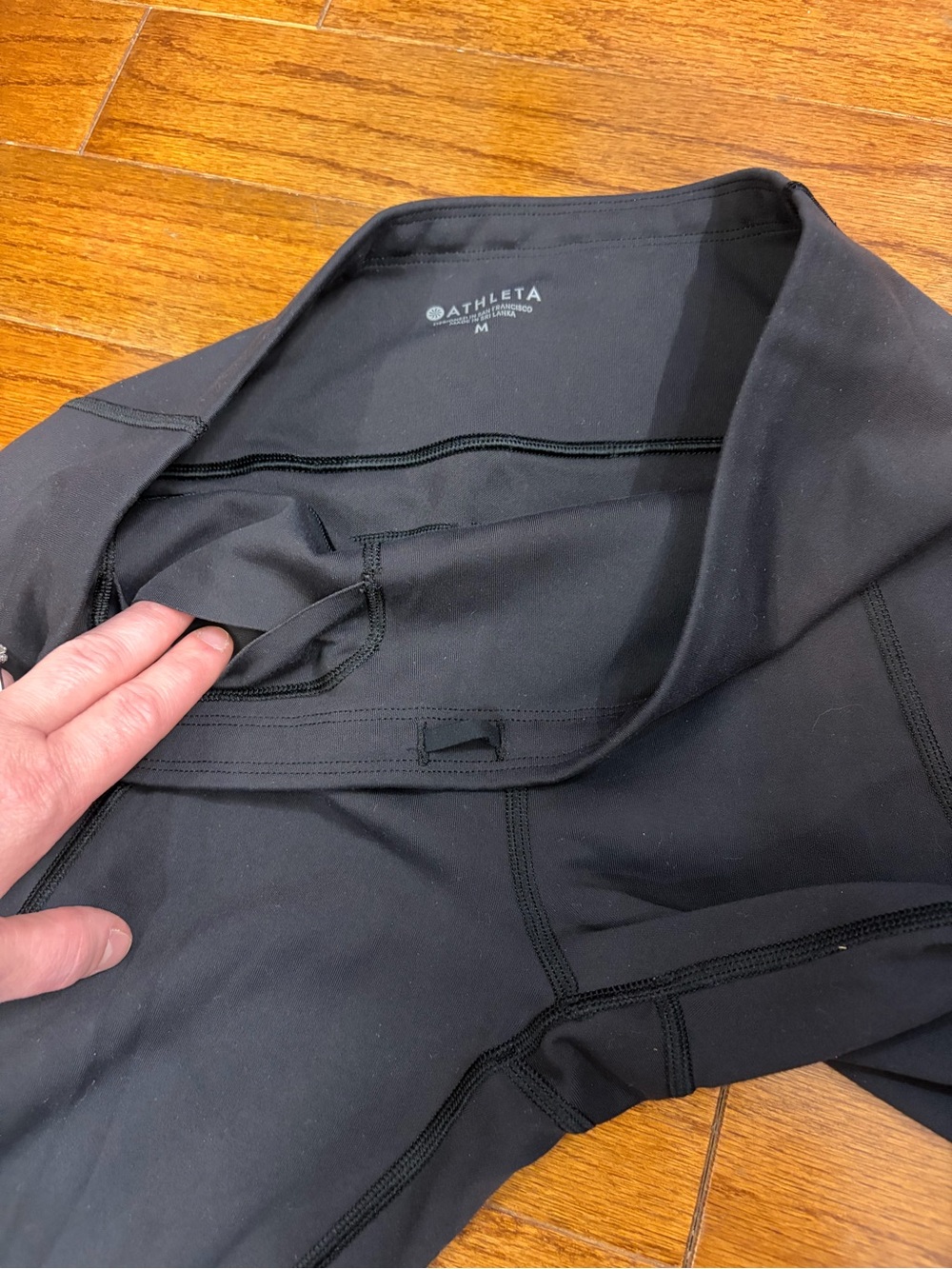 213. Athleta black full length leggings with pockets medium - Picture 5 of 5